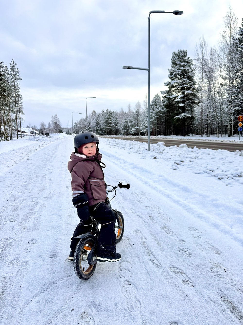 En ny gång- och cykelväg mellan Rolfhamre och Nore i Ljusdal gör det tryggare att cykla längs väg 83.