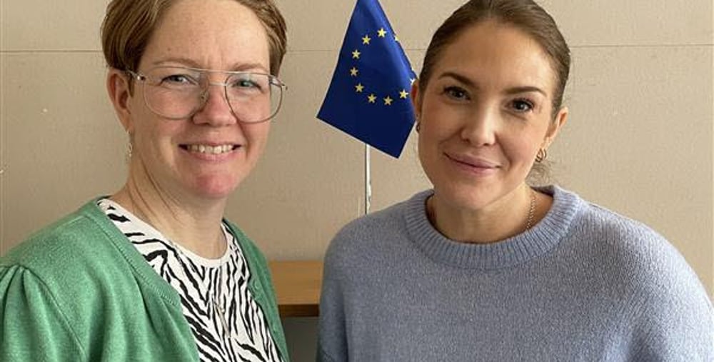 Lärarna Titti Geschwindt och Carolina Kaustinen.