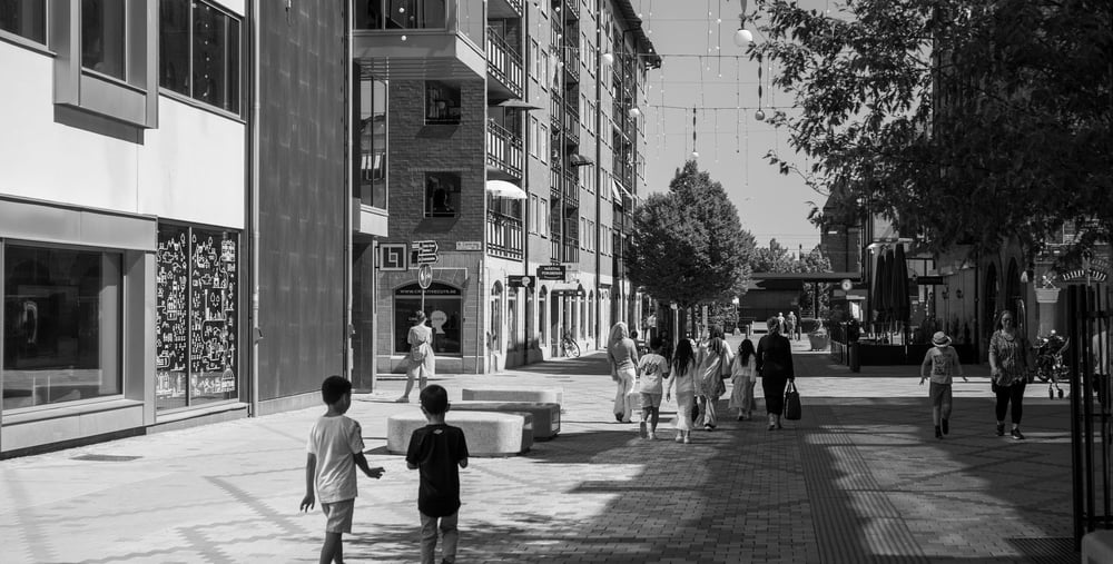 Svartvit bild gågata Gävle centrum