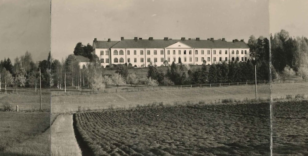 Bollnäs lasarett fotograferat av dess maskinist Ossian Friberg.